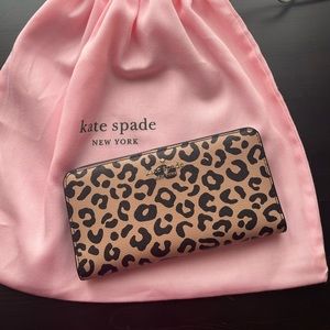 Kate Spade Darcy bifold wallet